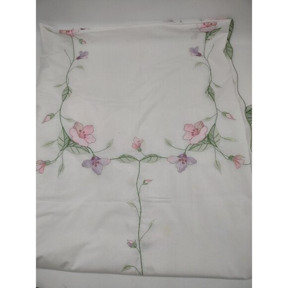 Floral Embroidered Cutout Colorful Tablecloth 66” X 80” Pastel Spring Easter SEE - Picture 9 of 10